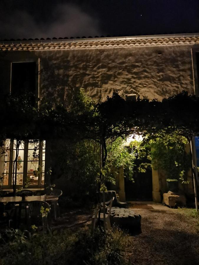 Experience Unique Dans Un Lieu Magique Hotel Vergèze Eksteriør billede